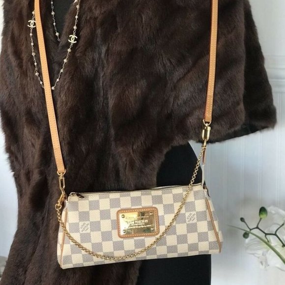 Louis Vuitton Handbags - Louis Vuitton Eva White Damier Azur Canvas Clutch